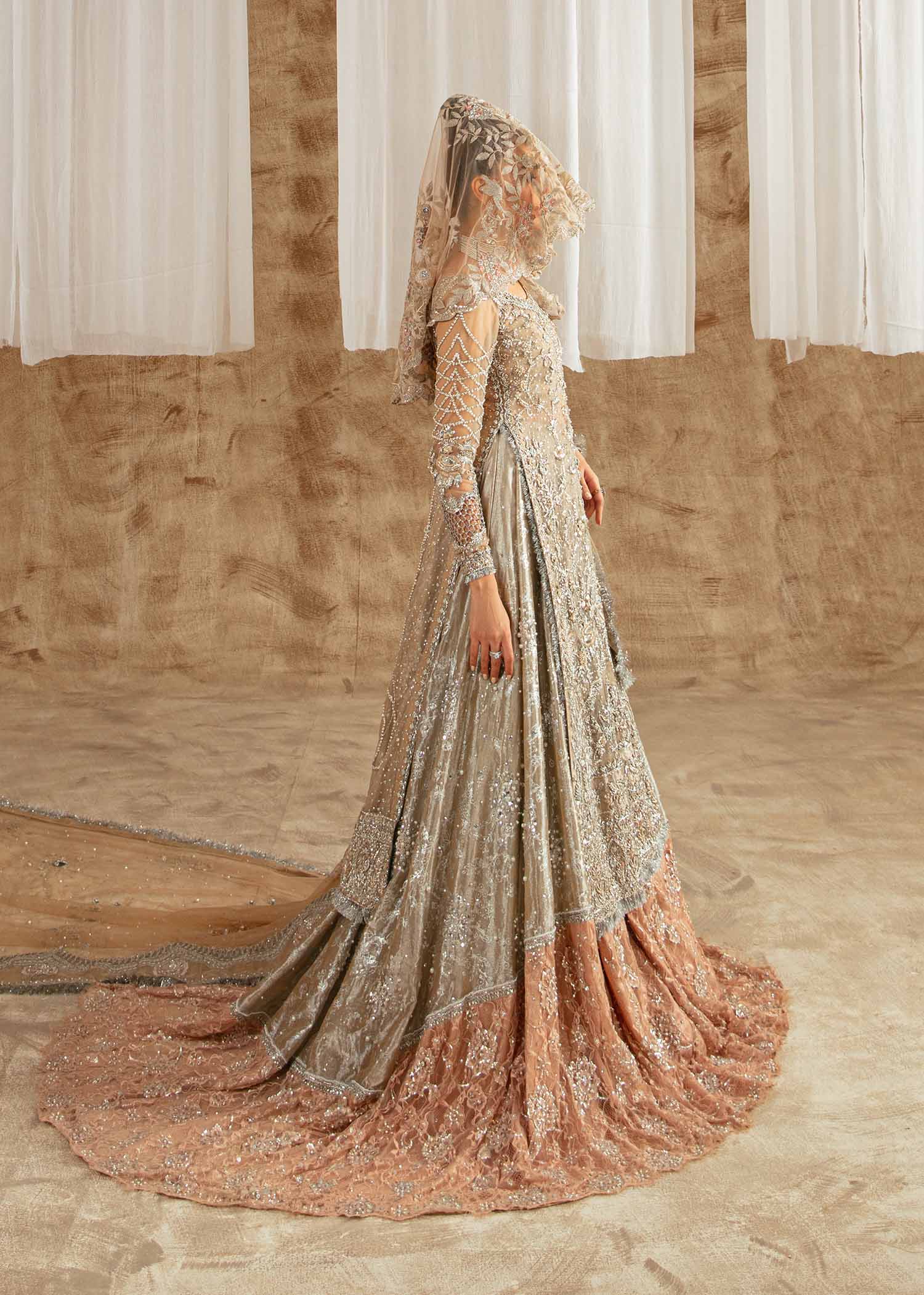 Pakistani Ivory Embellished Tissue Organza Bridal Lehenga (3-Piece) - Image 5