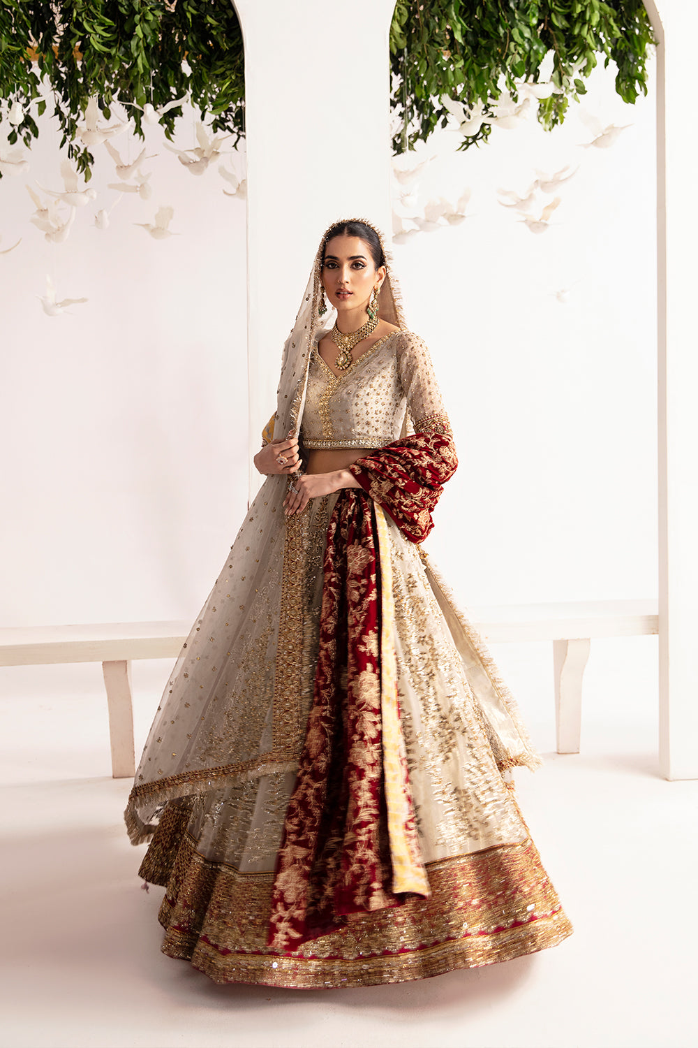 Pakistani Off-White Hand-Embellished Organza Lehenga Choli (3-Piece) - Image 2