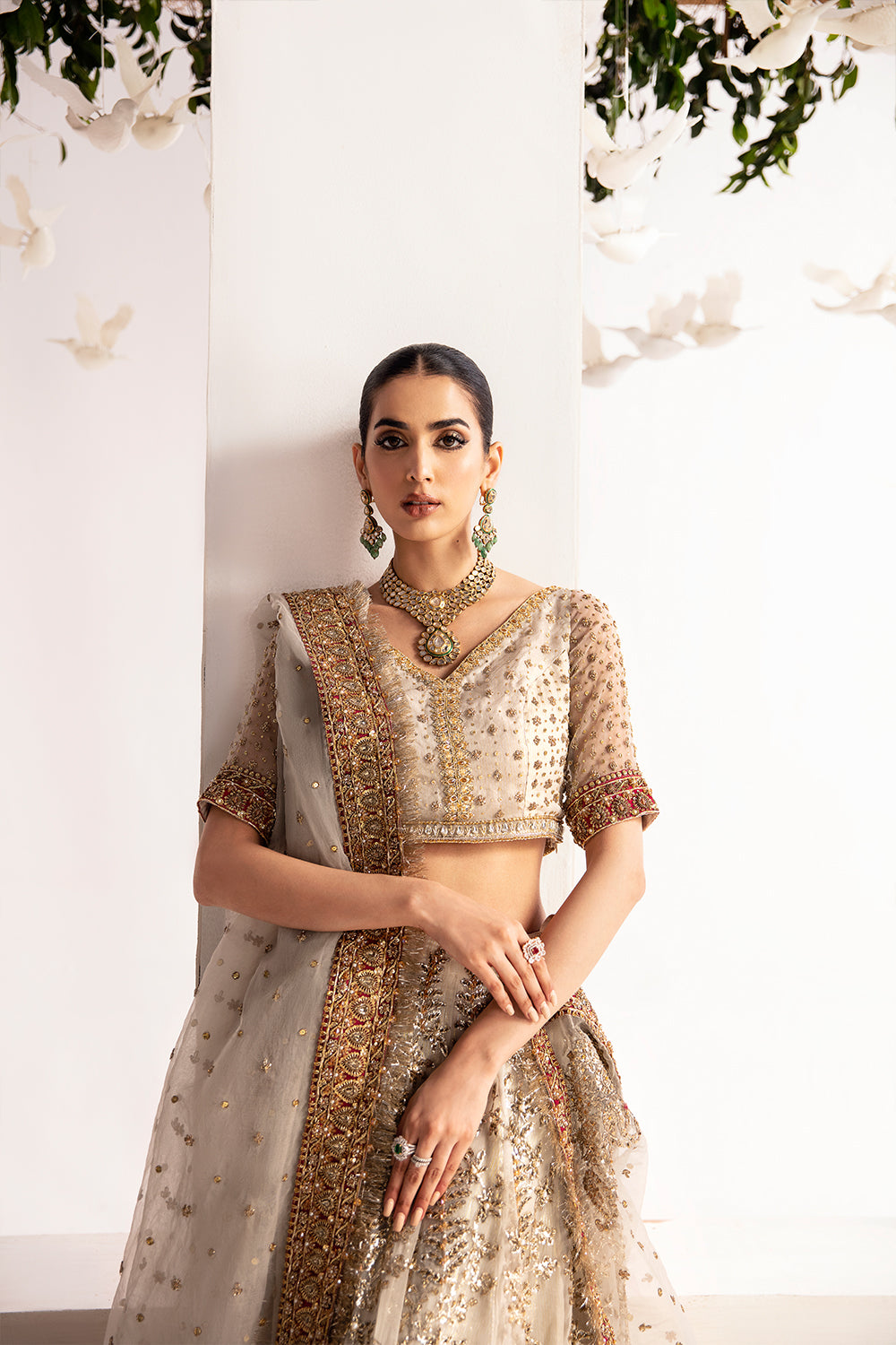 Pakistani Off-White Hand-Embellished Organza Lehenga Choli (3-Piece) - Image 4