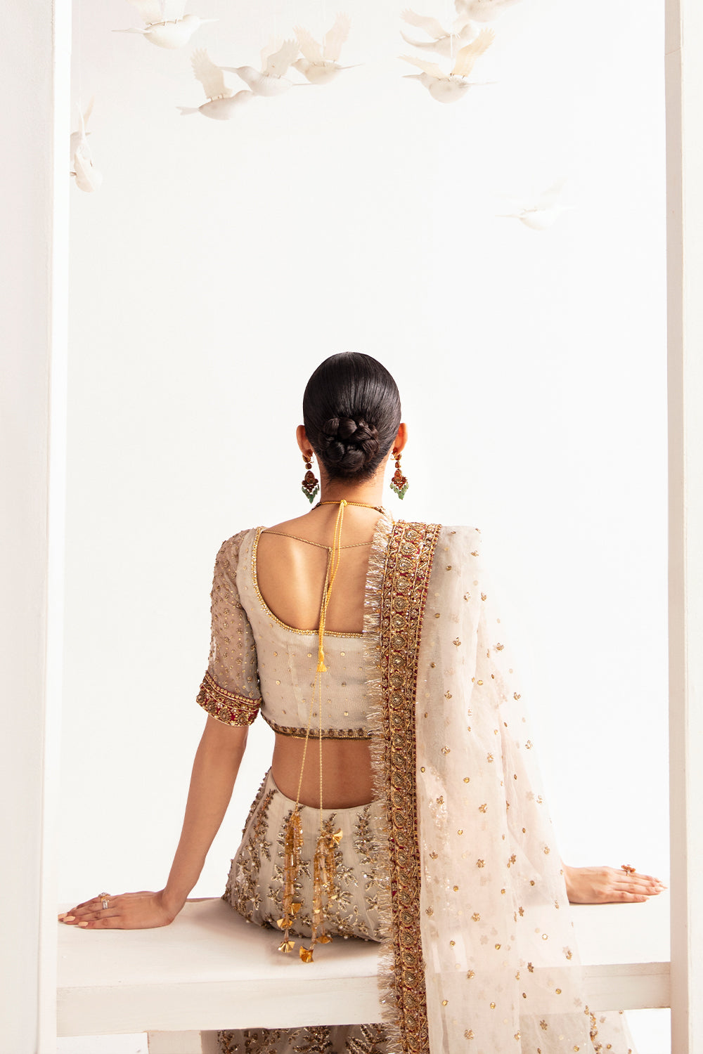 Pakistani Off-White Hand-Embellished Organza Lehenga Choli (3-Piece) - Image 5