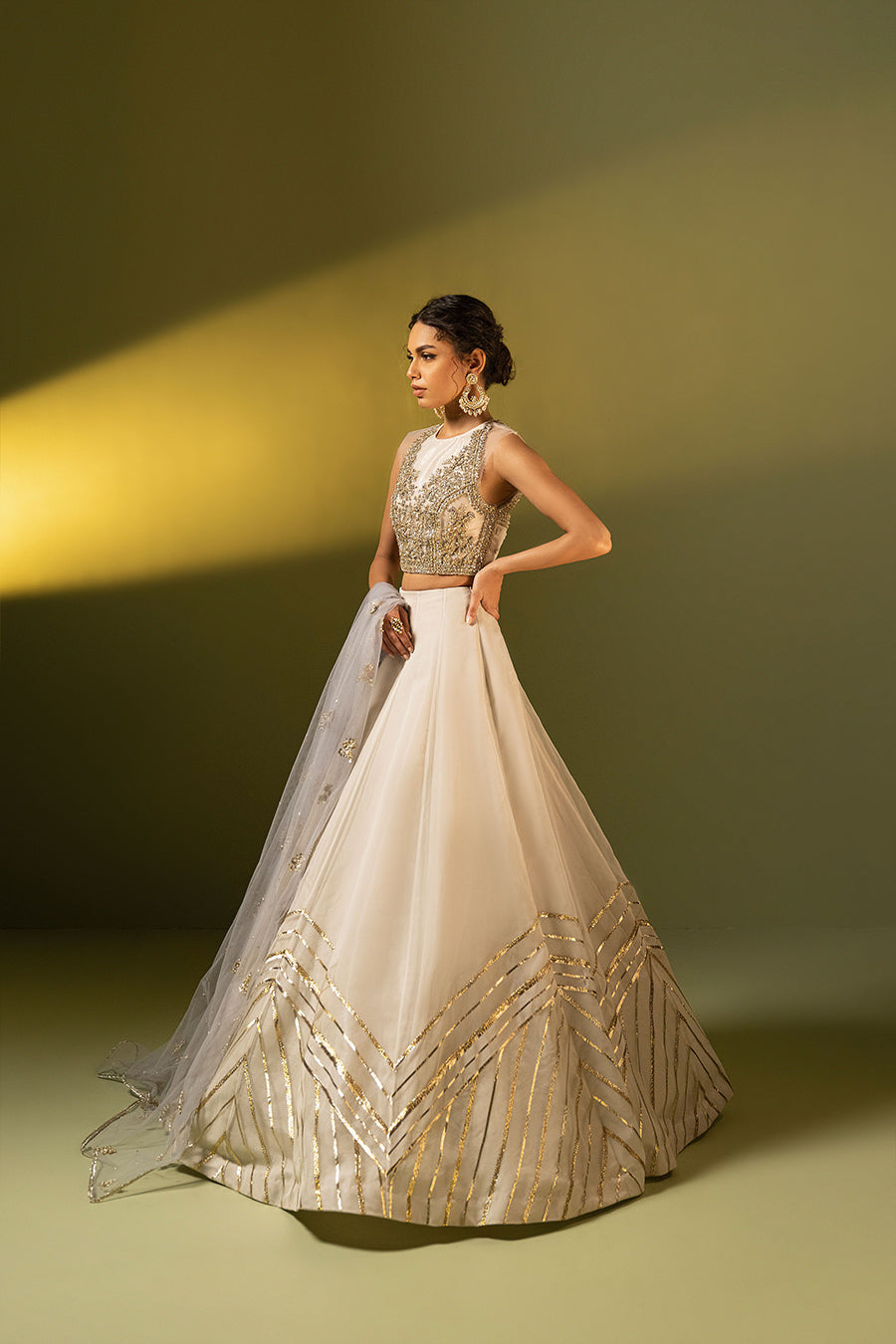 Pakistani Ivory Embellished Net Choli & Organza Lehenga (3-Piece) - Image 2