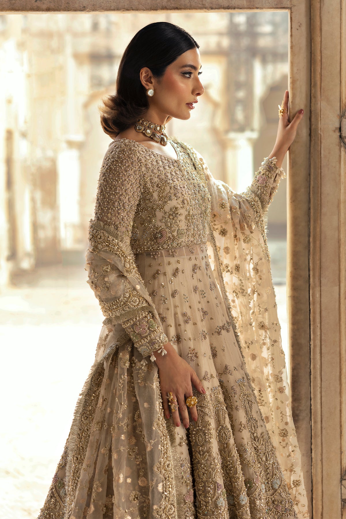 Pakistani Off-White Zardozi Resham Organza Lehenga (3-Piece) - Image 9