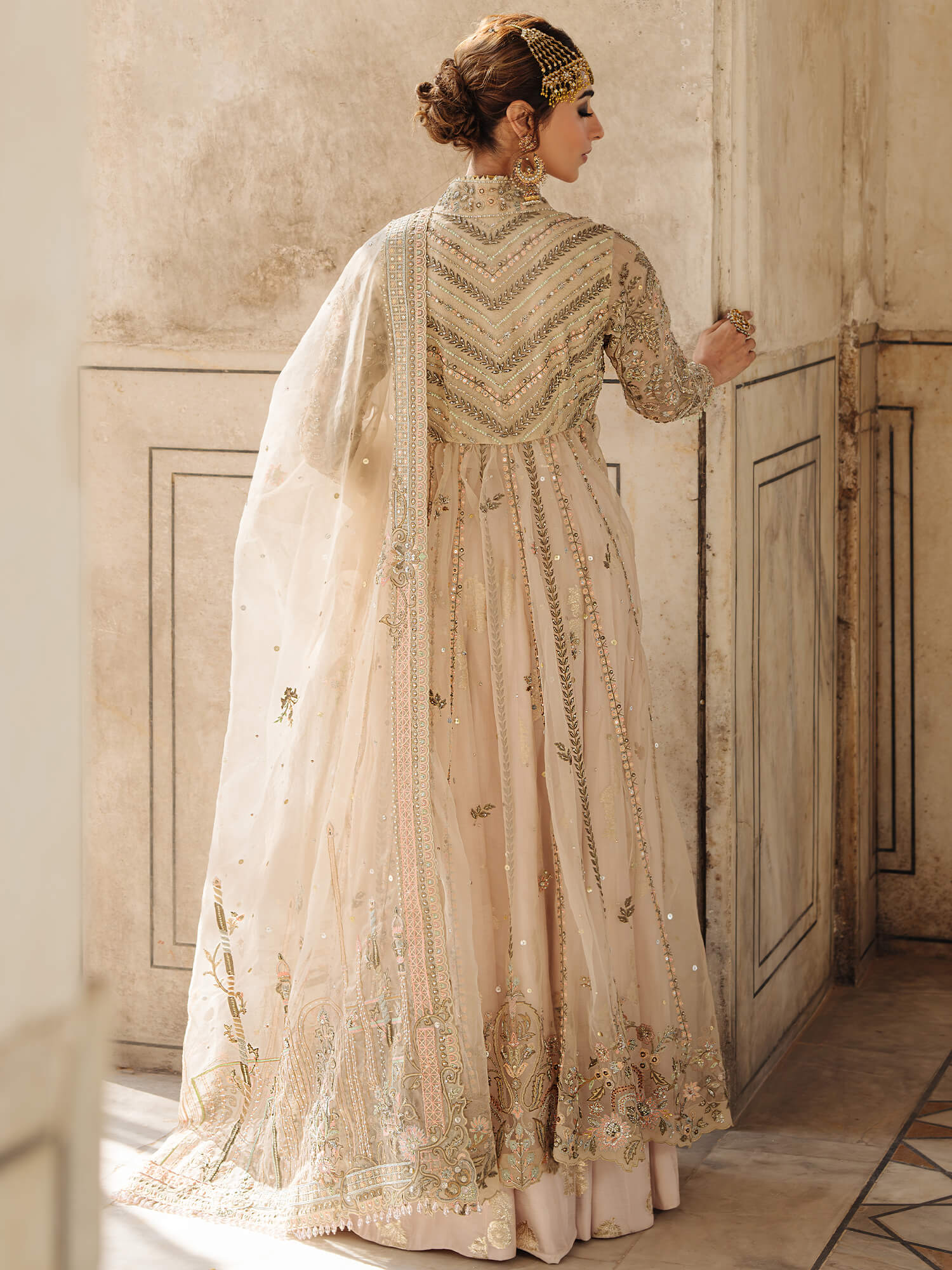 Vanilla Zardozi Organza Angarkha Lehenga (3-Piece) - Image 3