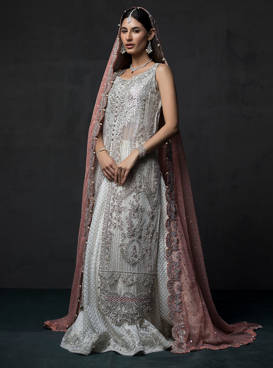 Pakistani Ivory Silver Embellished Organza Lehenga (3-Piece) - Image 2