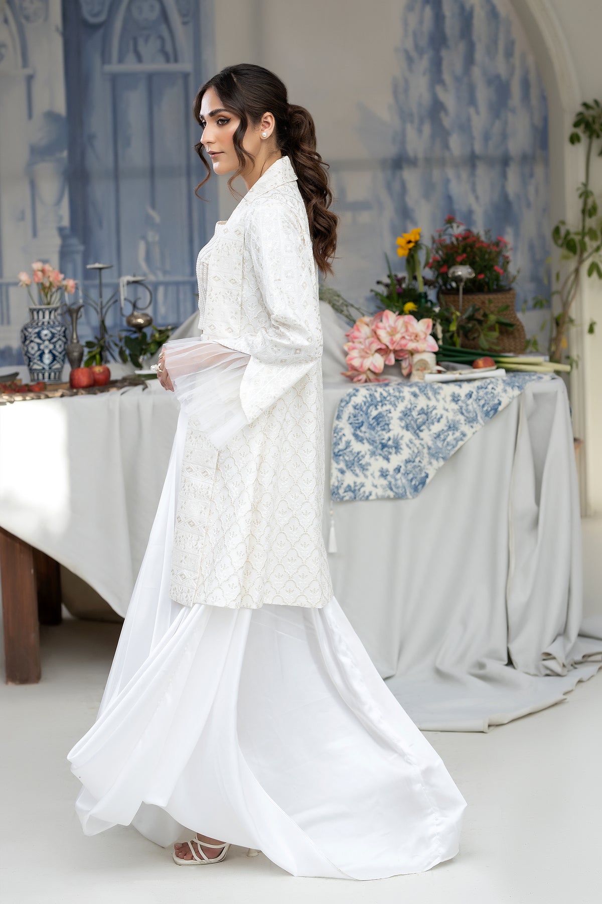 Pakistani Ivory Tilla Embroidered Raw Silk Jacket & Skirt (3-Piece) - Image 2