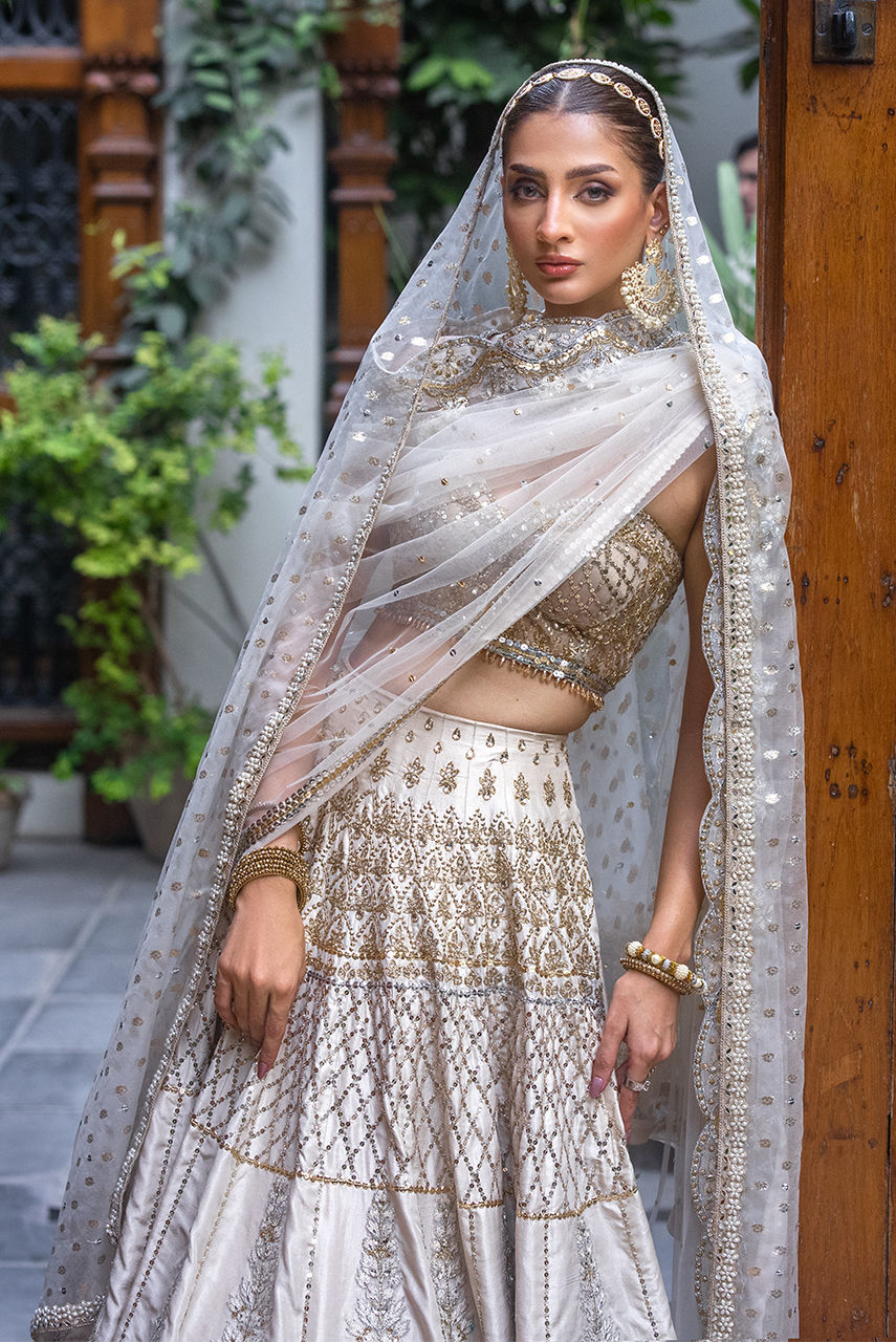 Ivory Zardozi Raw Silk Bridal Lehnga Choli (3-Piece) - Image 2