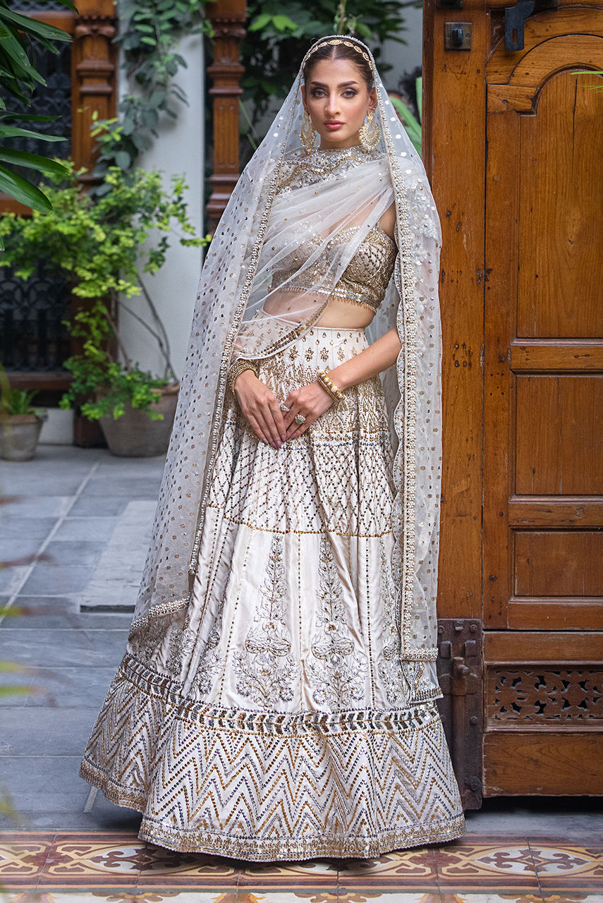 Ivory Zardozi Raw Silk Bridal Lehnga Choli (3-Piece) - Image 4