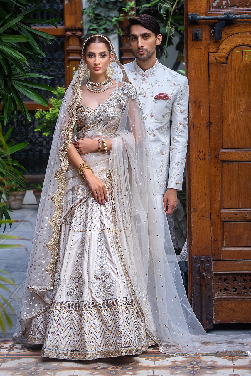Ivory Zardozi Raw Silk Bridal Lehnga Choli (3-Piece) - Image 5