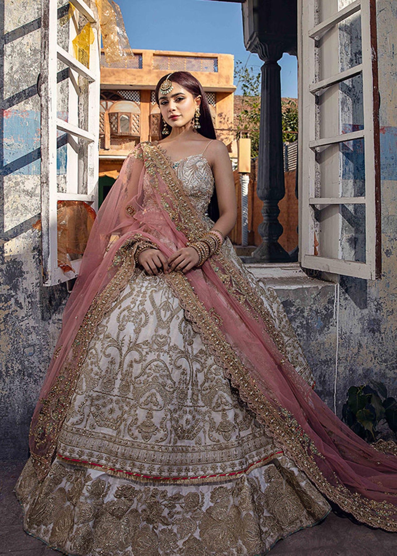 Ivory Zardozi Raw Silk Lehenga Set (3-Piece) - Image 2