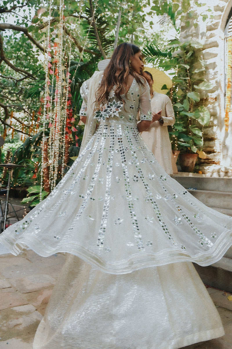 Pakistani Ivory Resham Mirror-Worked Net Kalidar Lehenga (3-Piece) - Image 4