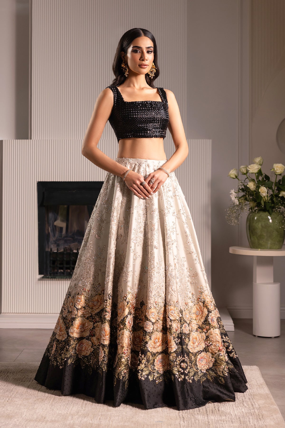 Black and Ivory Ganga Jamni Zardozi Lehenga (3-Piece) - Image 11