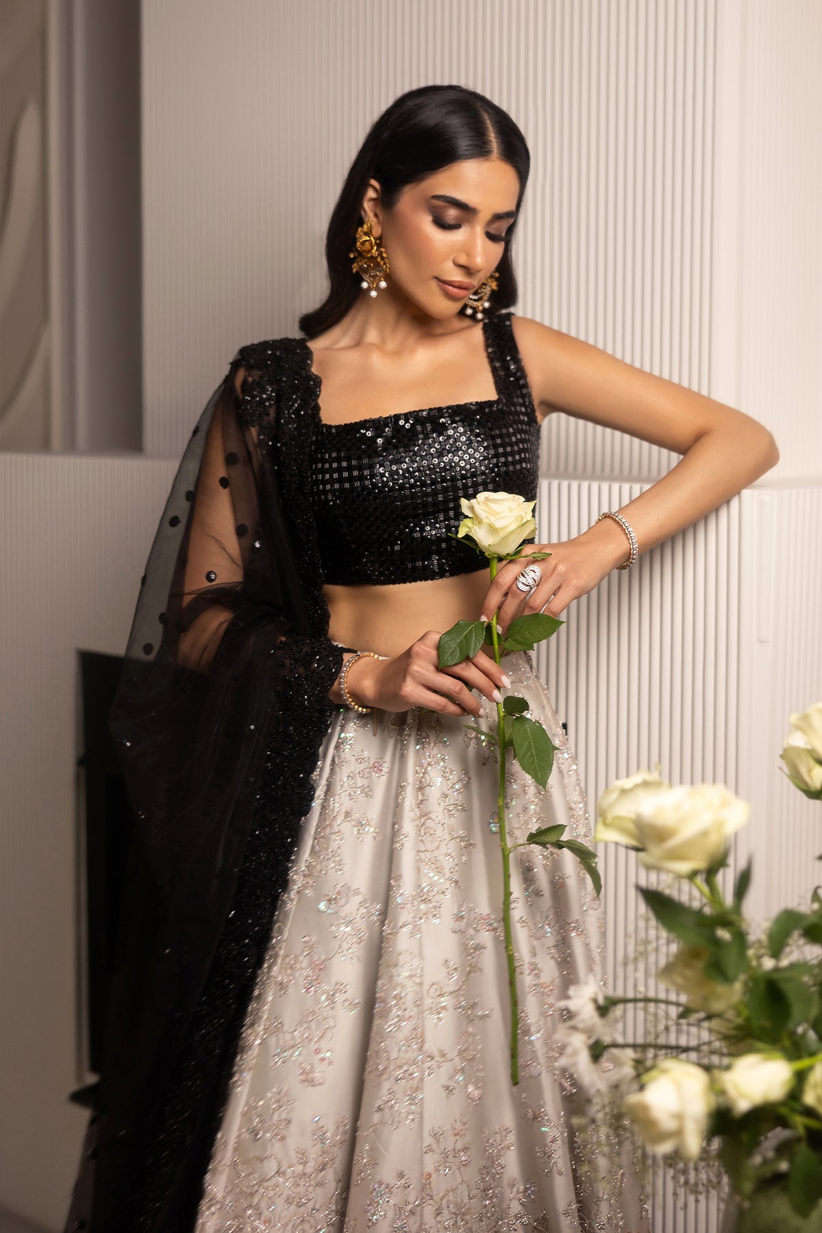 Black and Ivory Ganga Jamni Zardozi Lehenga (3-Piece) - Image 12