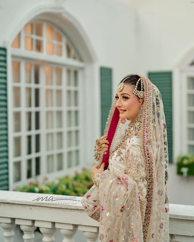 Pakistani Ivory Pink Embellished Silk-Blend Bridal Lehenga (3-Piece) - Image 4