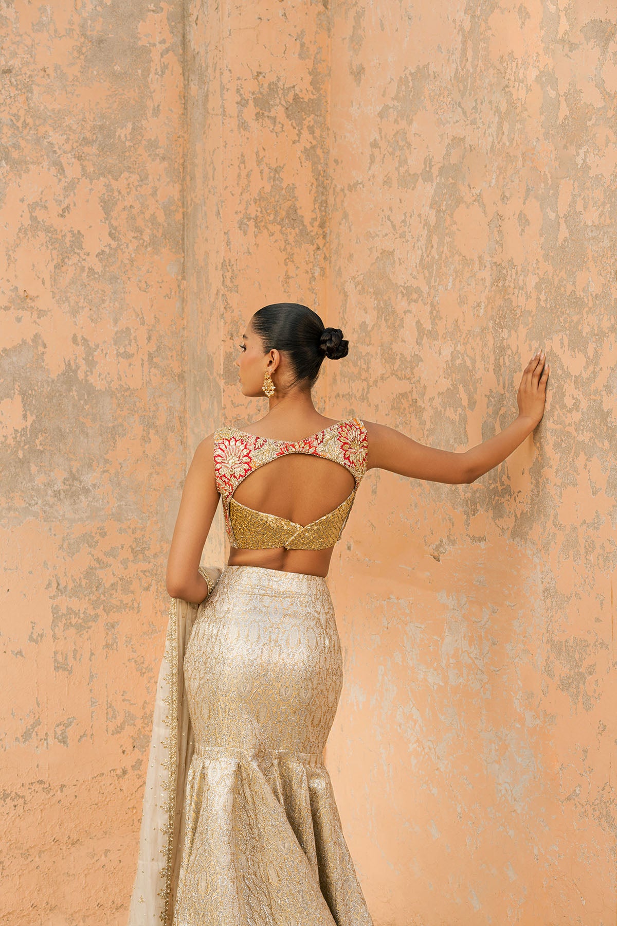 Ivory Gold Zardozi Silk Brocade Lehenga (3-Piece) - Image 5