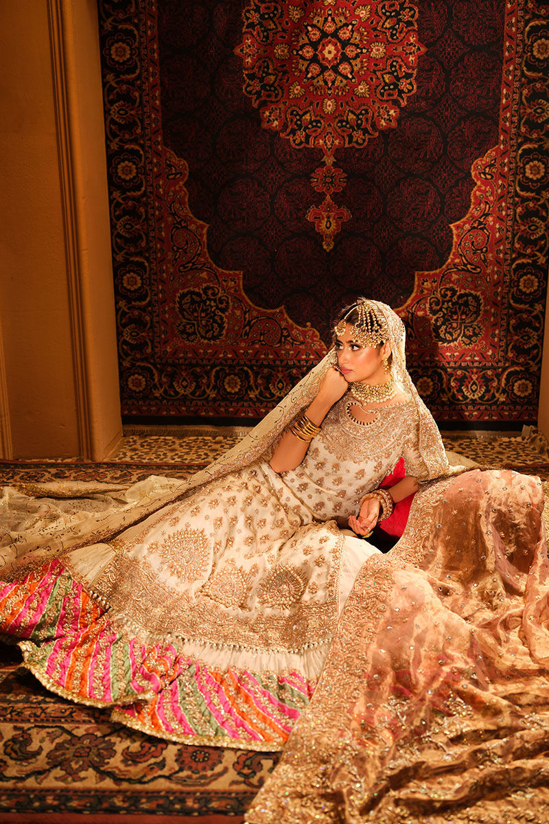 Off-White Handworked Silk Lehenga Set (3-Piece) - Image 4