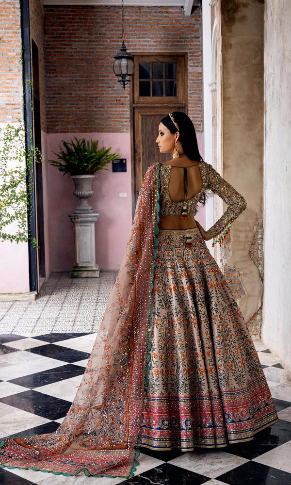 Pakistani Ivory Embellished Silk-Blend Lehenga (3-Piece) - Image 4