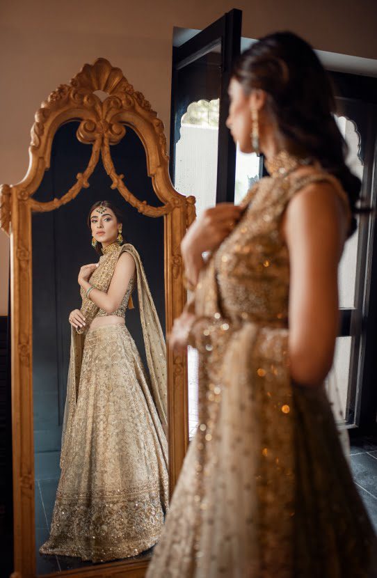 Pakistani Ivory Zardozi Silk Lehenga Choli (3-Piece) - Image 4