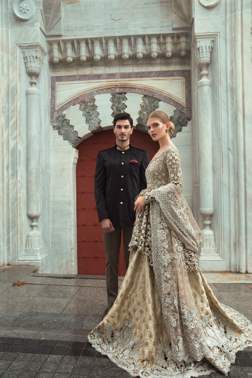 Pakistani Ivory Zardozi Aari Tissue Peplum Lehenga (3-Piece) - Image 1