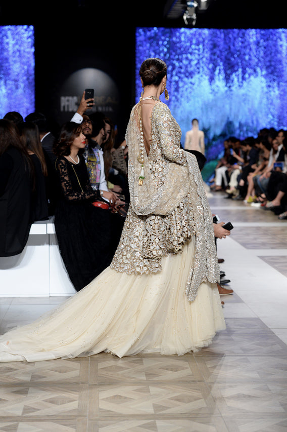 Pakistani Ivory Zardozi Aari Tissue Peplum Lehenga (3-Piece) - Image 7