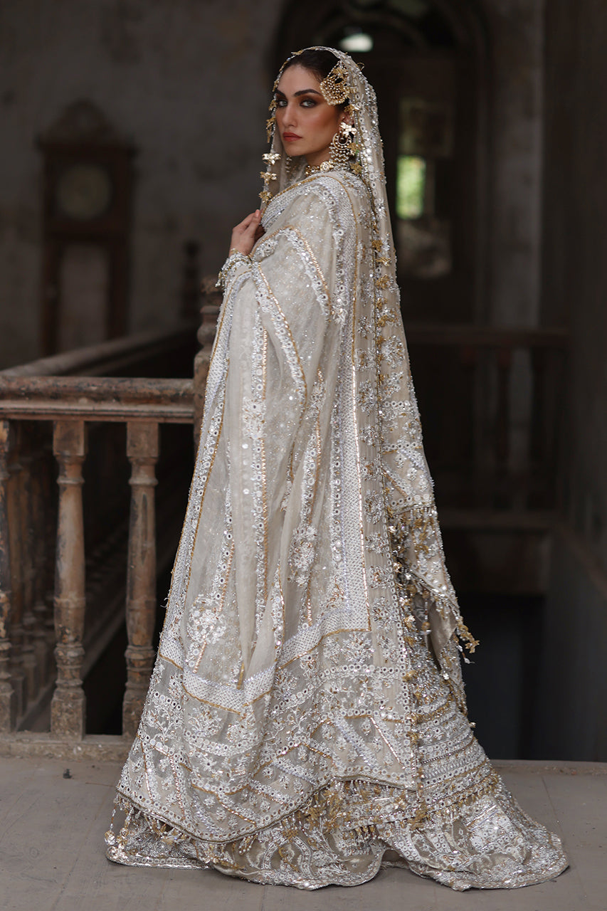 Ivory Gold Embroidered Organza Lehenga Choli (3-Piece) - Image 3