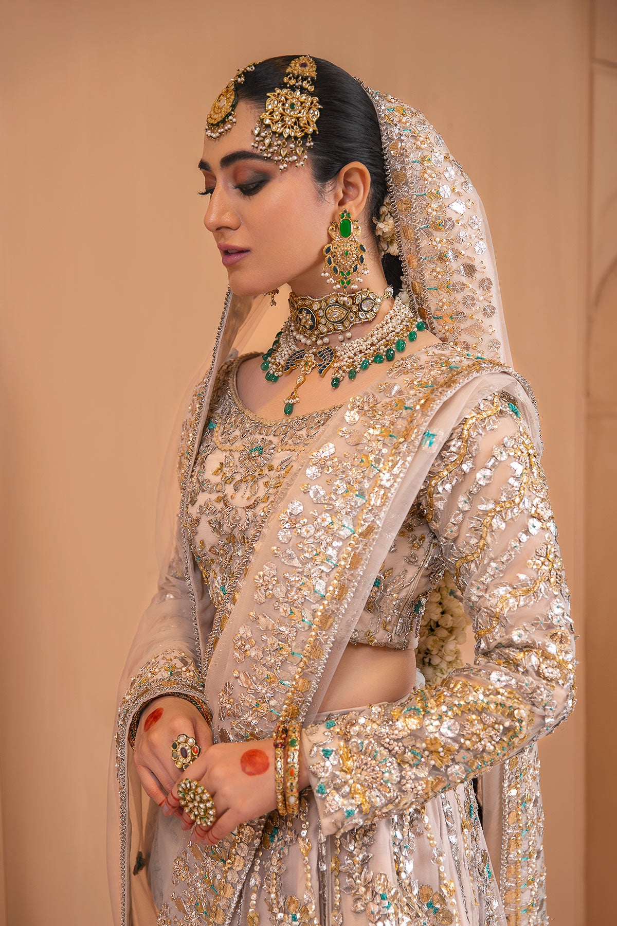 Pakistani Ivory Ganga-Jamni Embroidered Tulle Bridal Lehenga (3-Piece) - Image 3