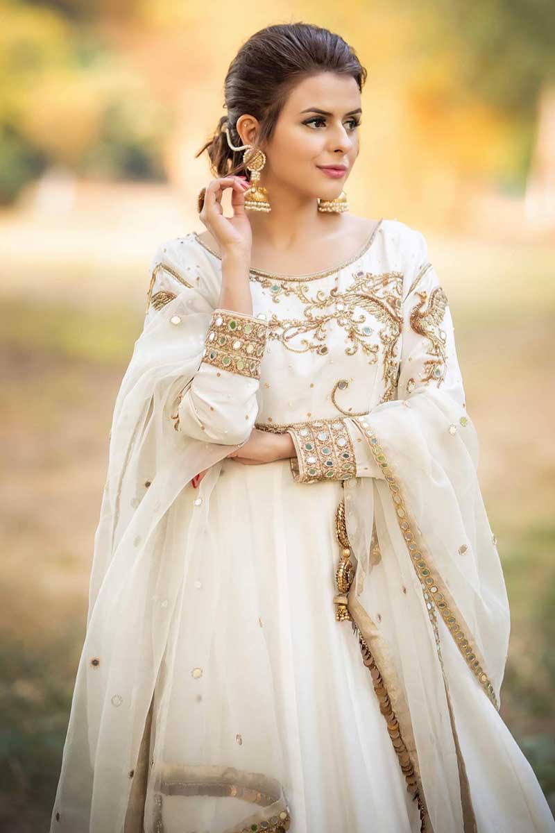 Pakistani Ivory Dabka Zari Organza Maxi (2-Piece) - Image 2