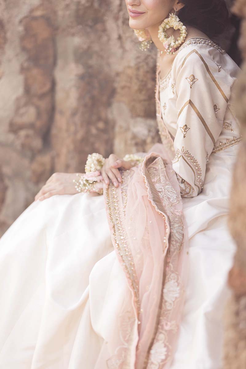 Pakistani Ivory Screen-Printed Raw Silk Maxi (2-Piece) - Image 3