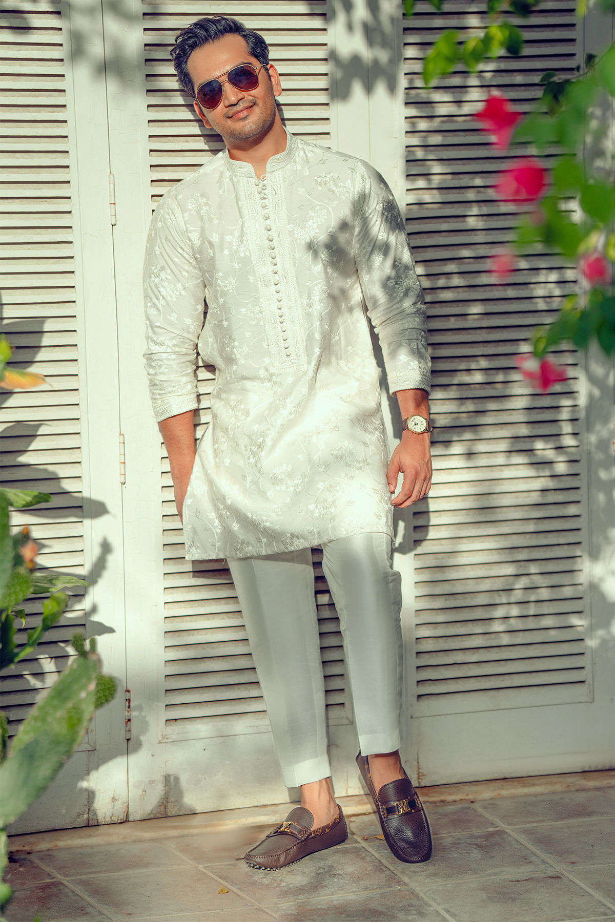 Ivory Self-Embroidered Cotton Net Kurta (2-Piece) - Image 1