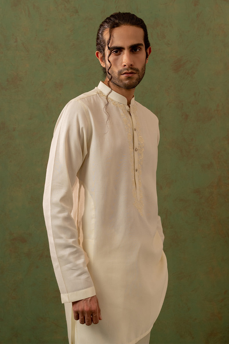 Off-White Embroidered Brocade Kurta Set (2-Piece) - Image 2