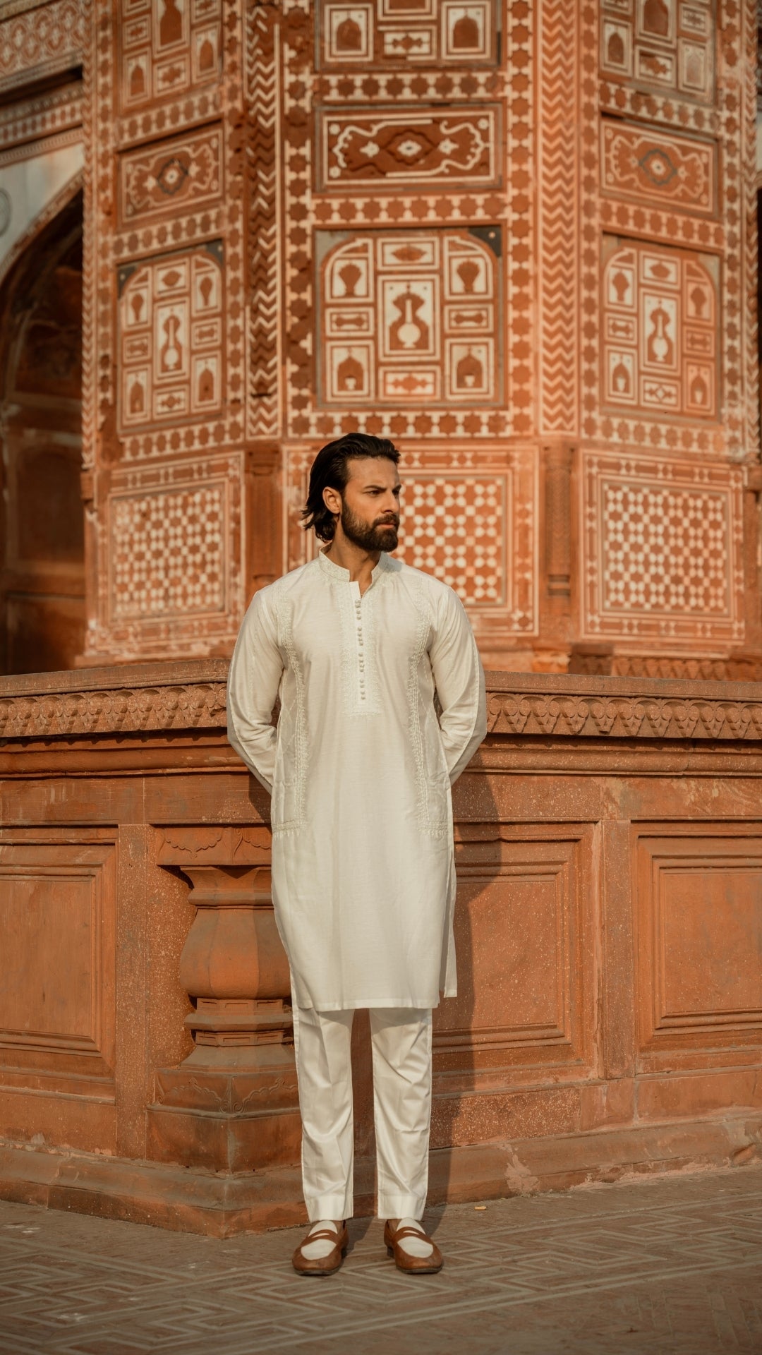 Ivory Chikankari Embroidered Cotton-Silk Kurta (2-Piece) - Image 4