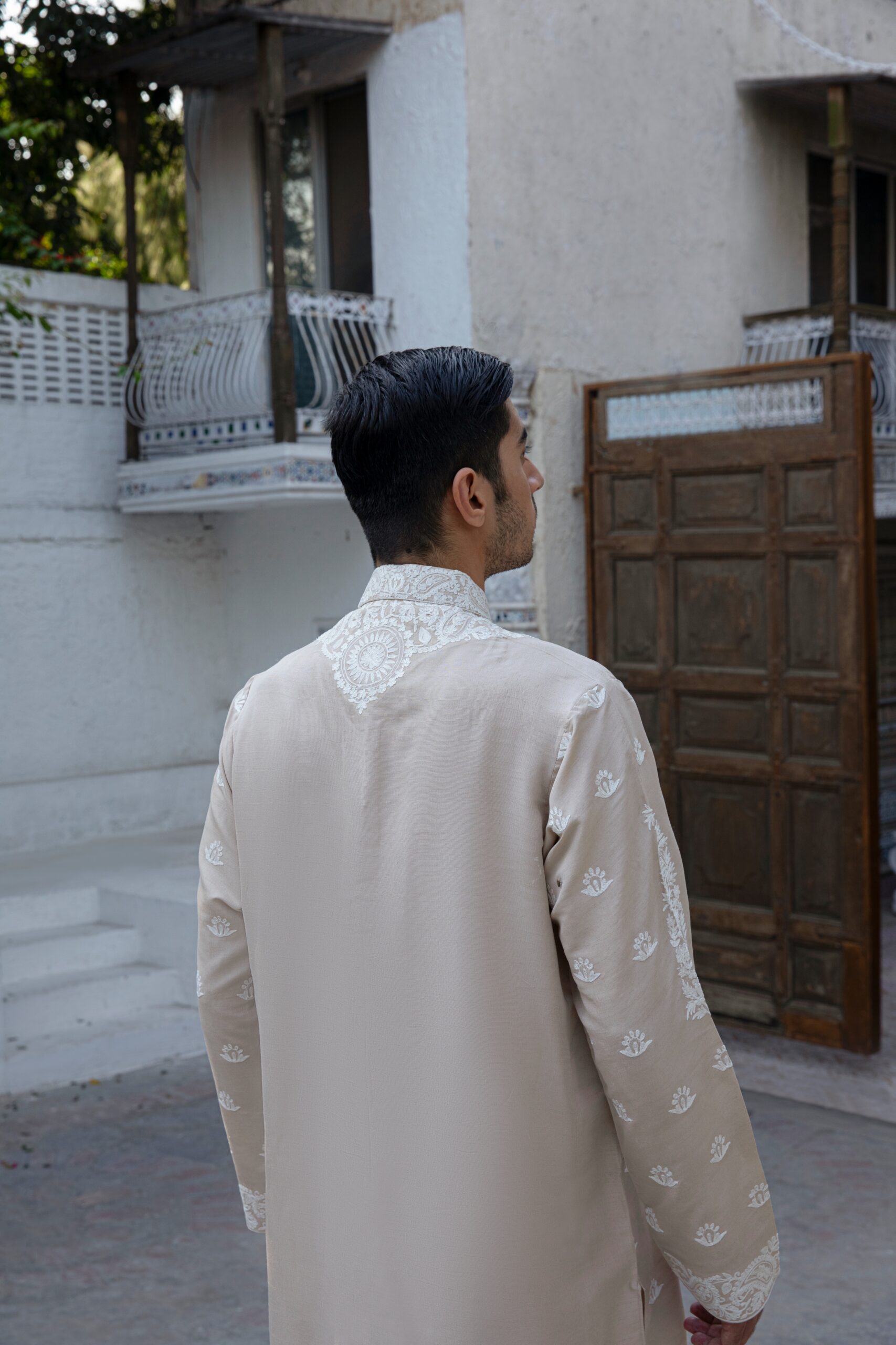 Light Beige Embroidered Cotton-Silk Kurta (2-Piece) - Image 4