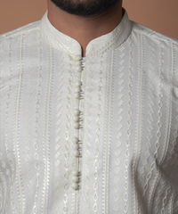 Off-White Tone-on-Tone Embroidered Cotton-Silk Kurta (2-Piece) - Image 4