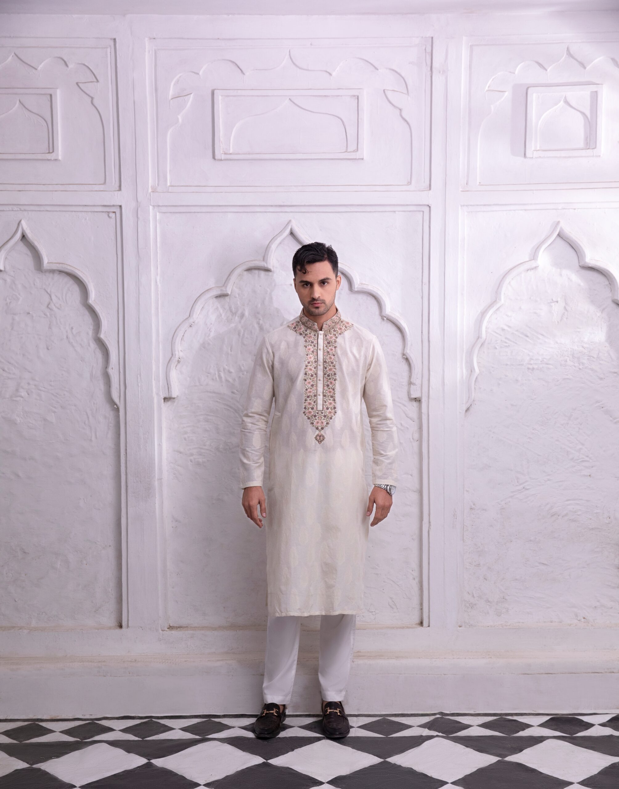 Off-White Hand Embroidered Cotton-Silk Kurta (2-Piece) - Image 1
