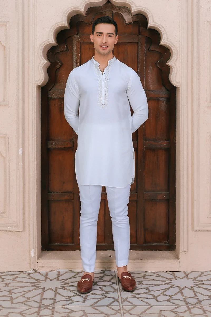 Off-White Embroidered Cotton-Silk Kurta Set (2-Piece) - Image 2