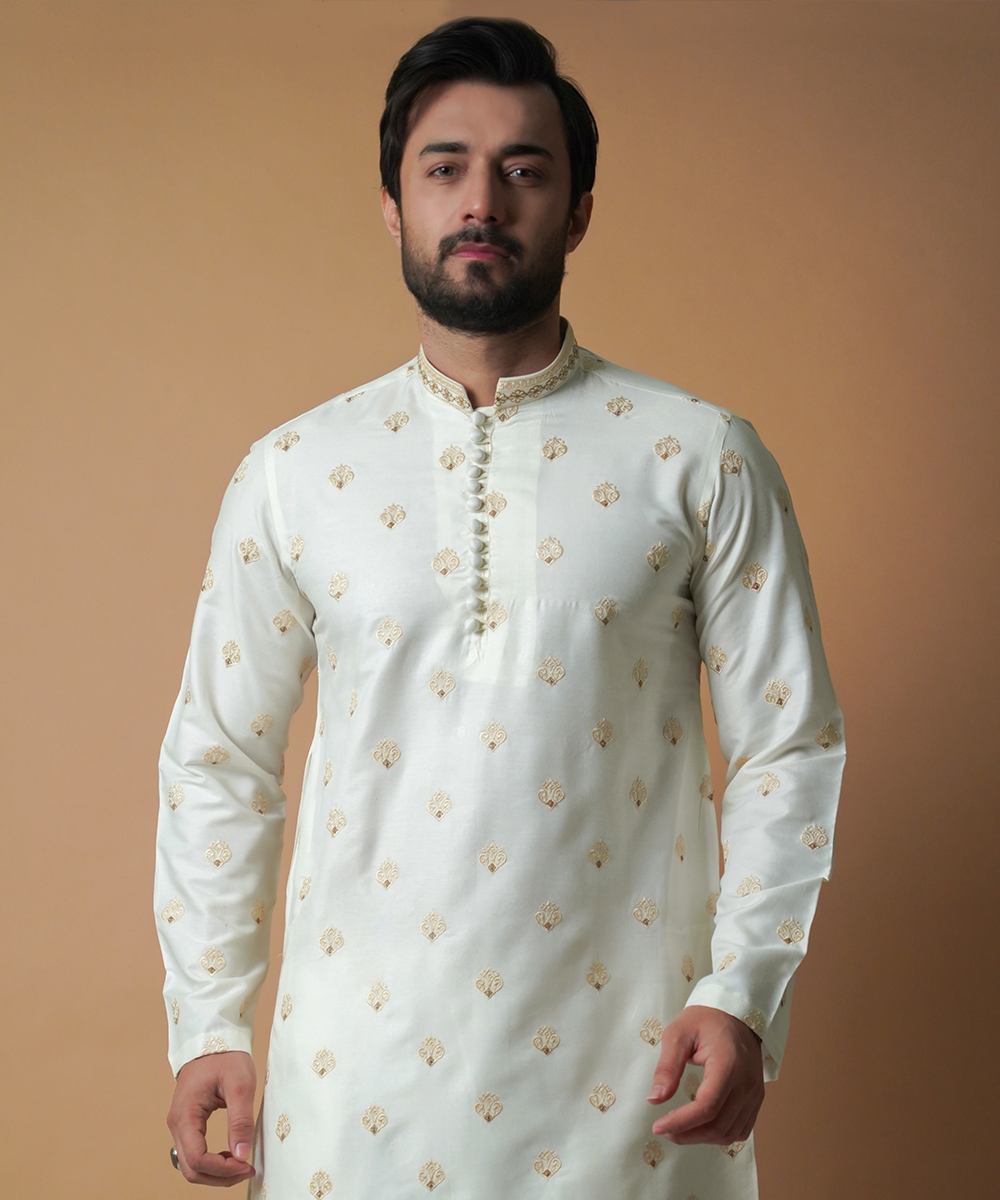 Cream Gold Embroidered Cotton-Silk Kurta Pyjama (2-Piece) - Image 1