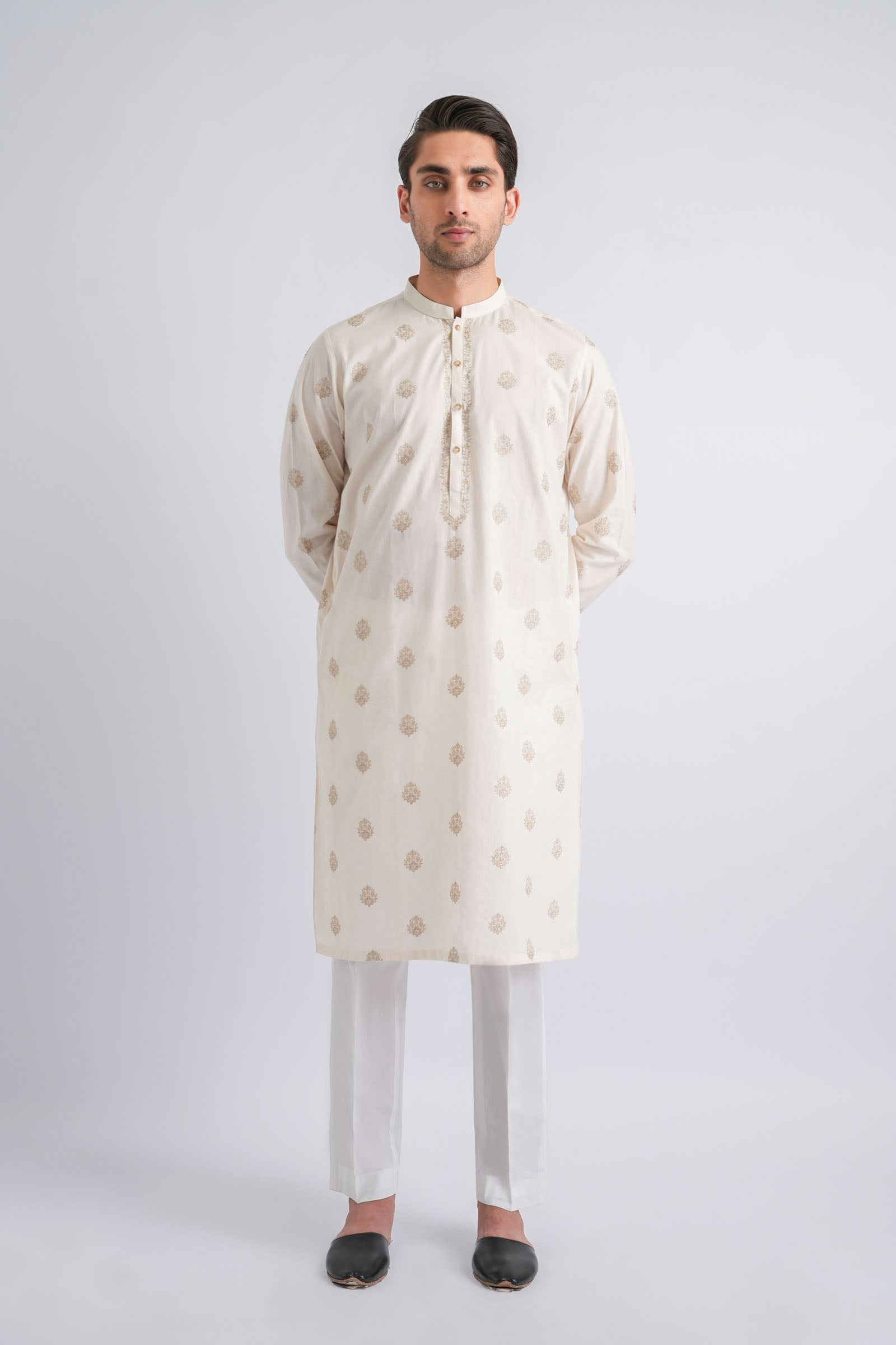 Off-White Embroidered Egyptian Cotton Kurta (2-Piece) - Image 1