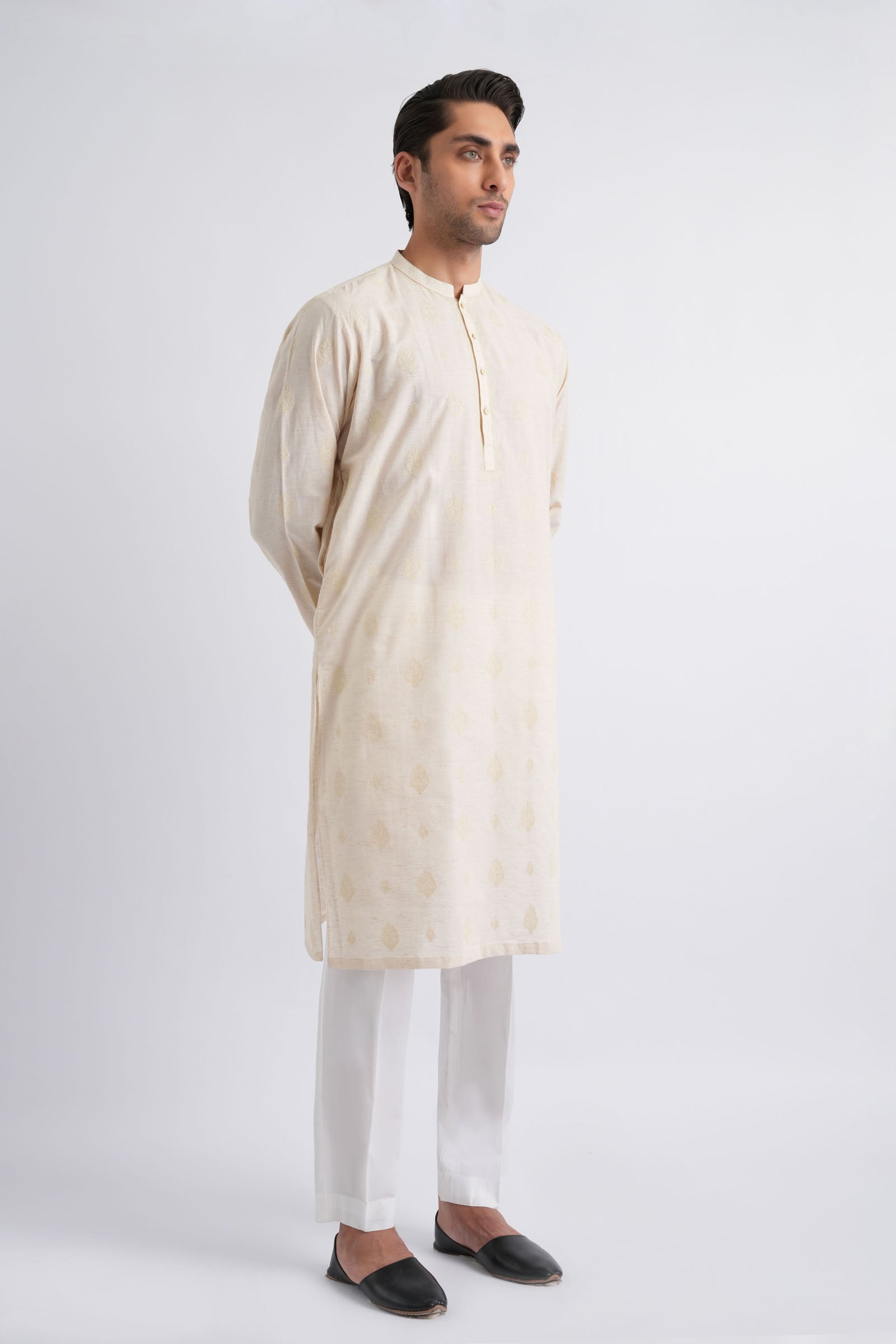 Off-White Embroidered Egyptian Cotton Kurta (2-Piece) - Image 1