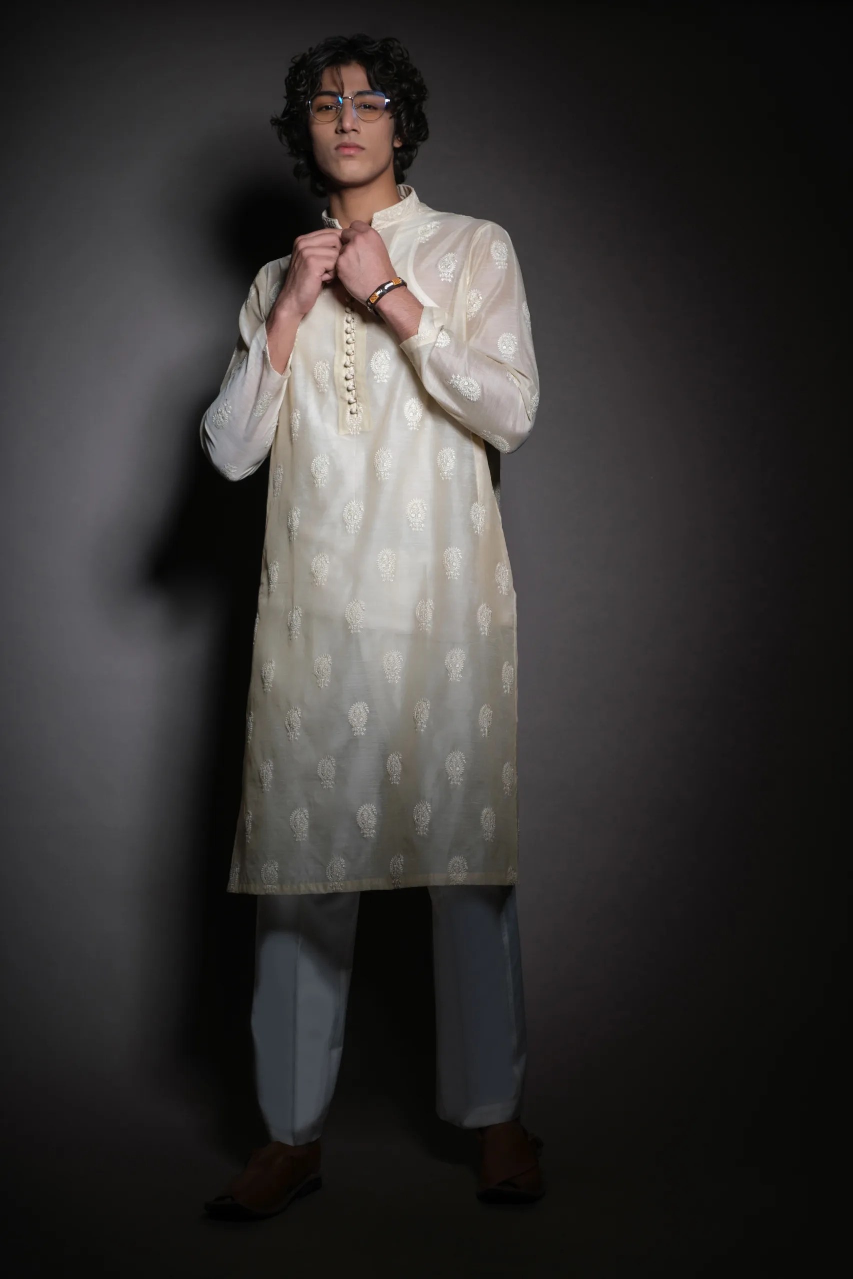 Off-White Embroidered Glass Cotton Kurta (2-Piece) - Image 1