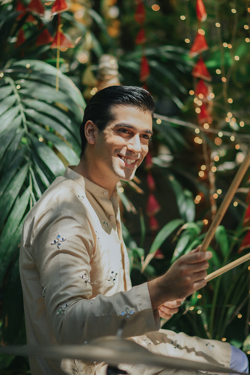 Earthy Ivory Sheesha Katan Cotton Kurta (2-Piece) - Image 4