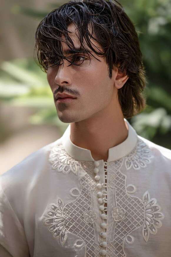 Off-White Embroidered Khaddi Cotton Kurta (2-Piece) - Image 5