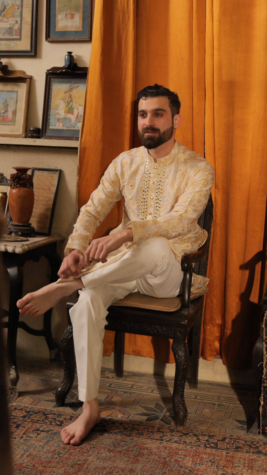 Ivory Mirror Work Silk-Blend Kurta Pajama (2-Piece) - Image 7