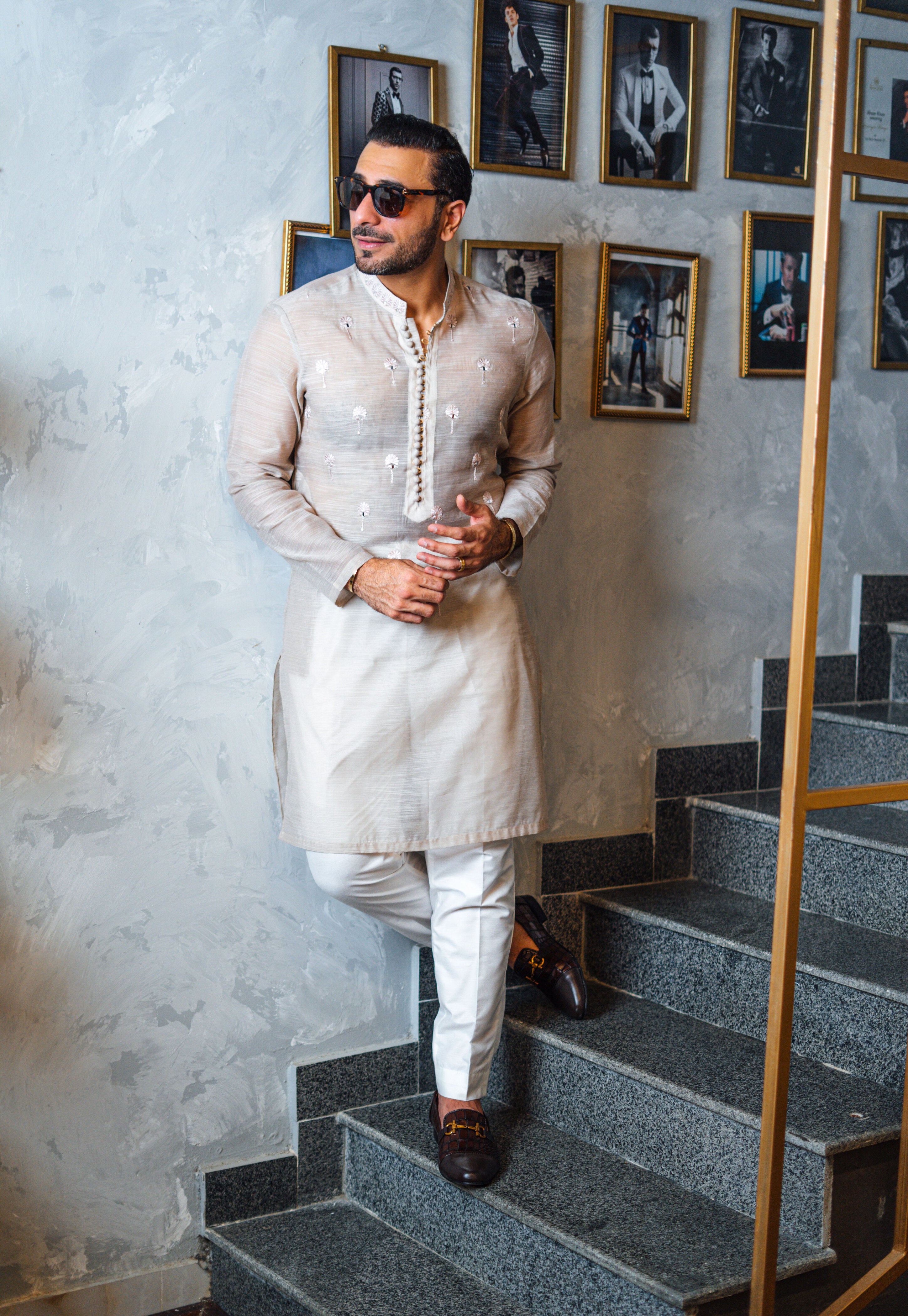 Ivory Mirror Work Silk-Blend Kurta (2-Piece) - Image 4