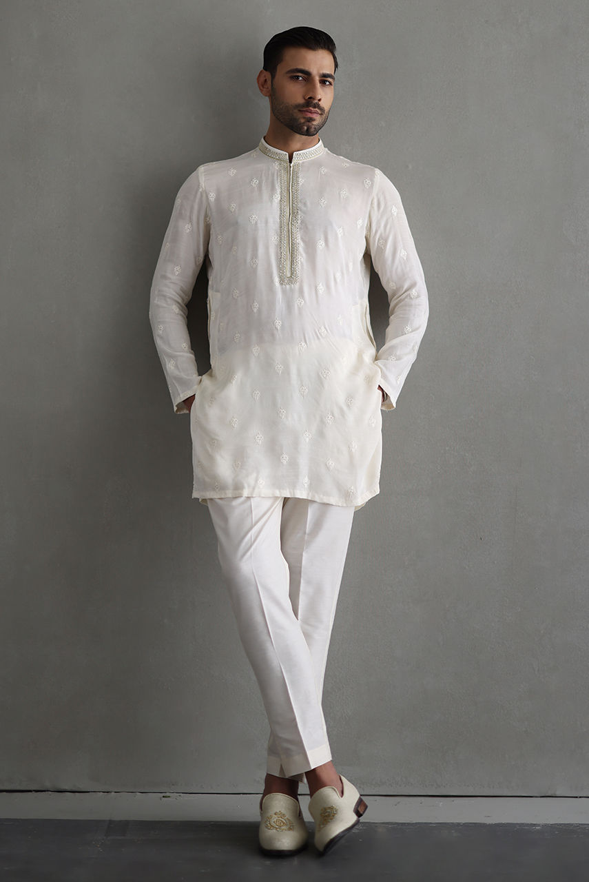 Ivory White Embroidered Silk Kurta (2-Piece) - Image 1