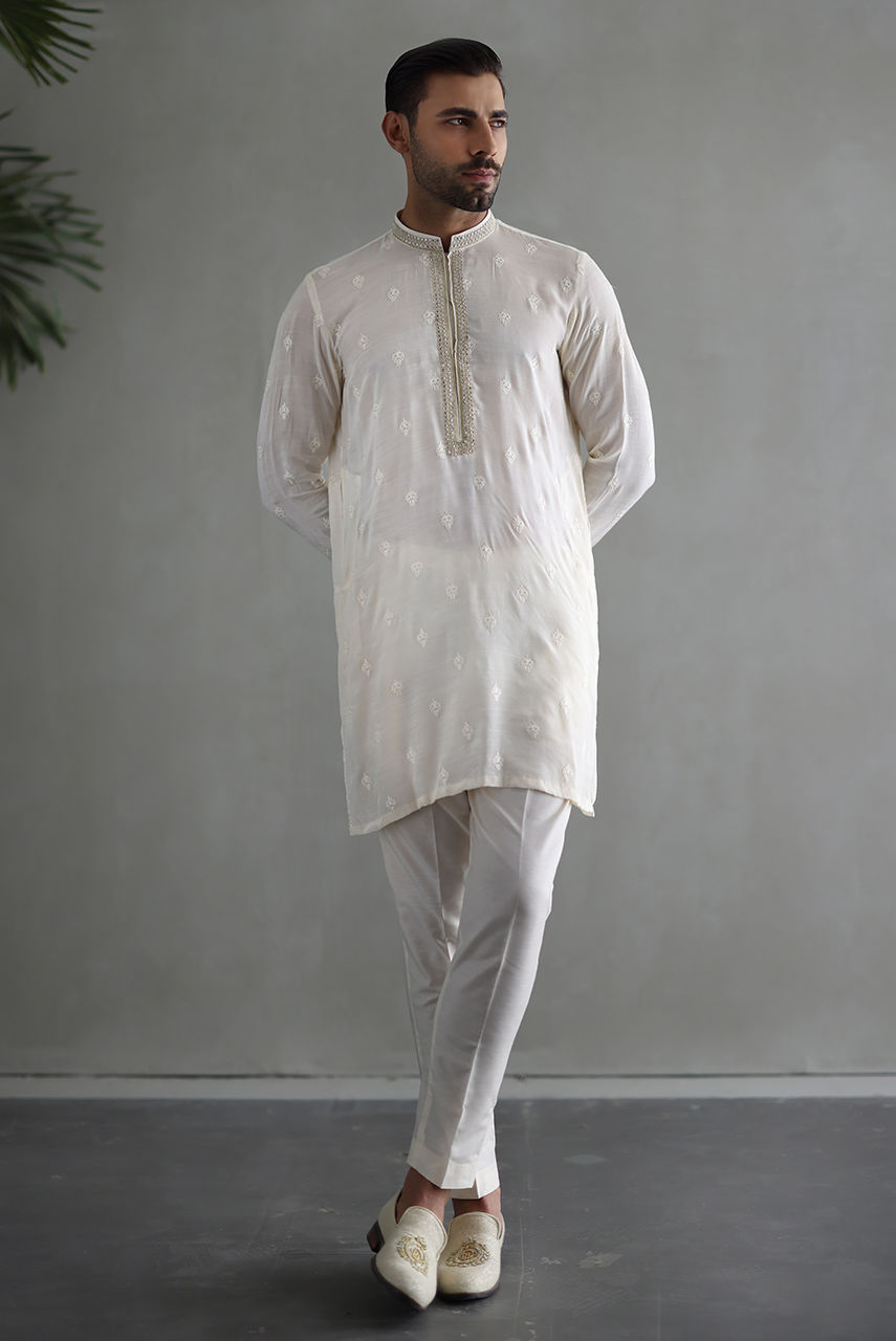 Ivory White Embroidered Silk Kurta (2-Piece) - Image 2