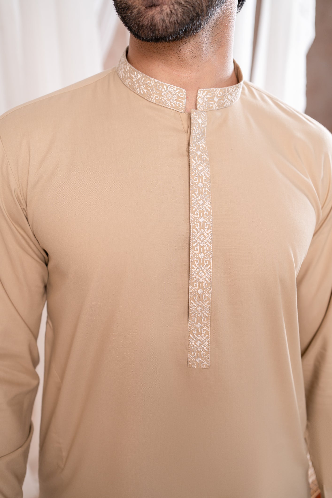 Ivory Embroidered Blended Fabric Kurta Shalwar (2-Piece) - Image 2