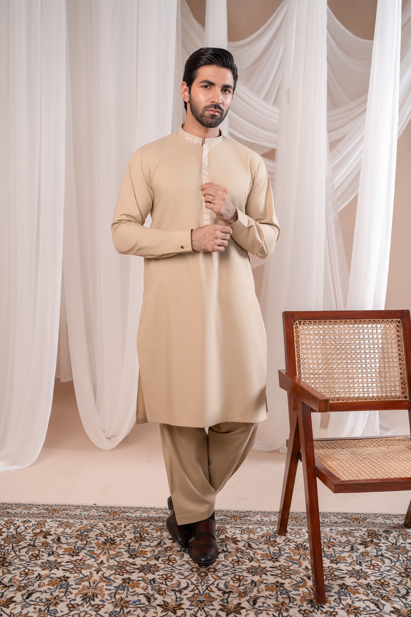 Ivory Embroidered Blended Fabric Kurta Shalwar (2-Piece) - Image 5