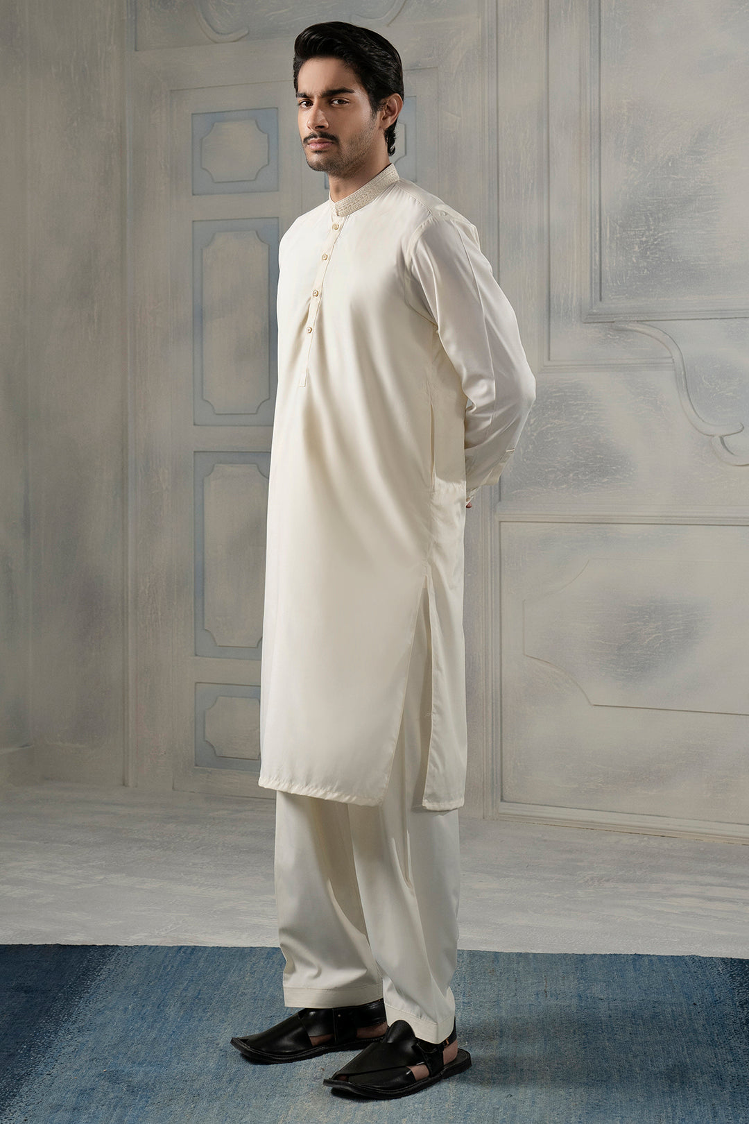 Off-White Bosky Shalwar Kameez (2-Piece) - Image 3