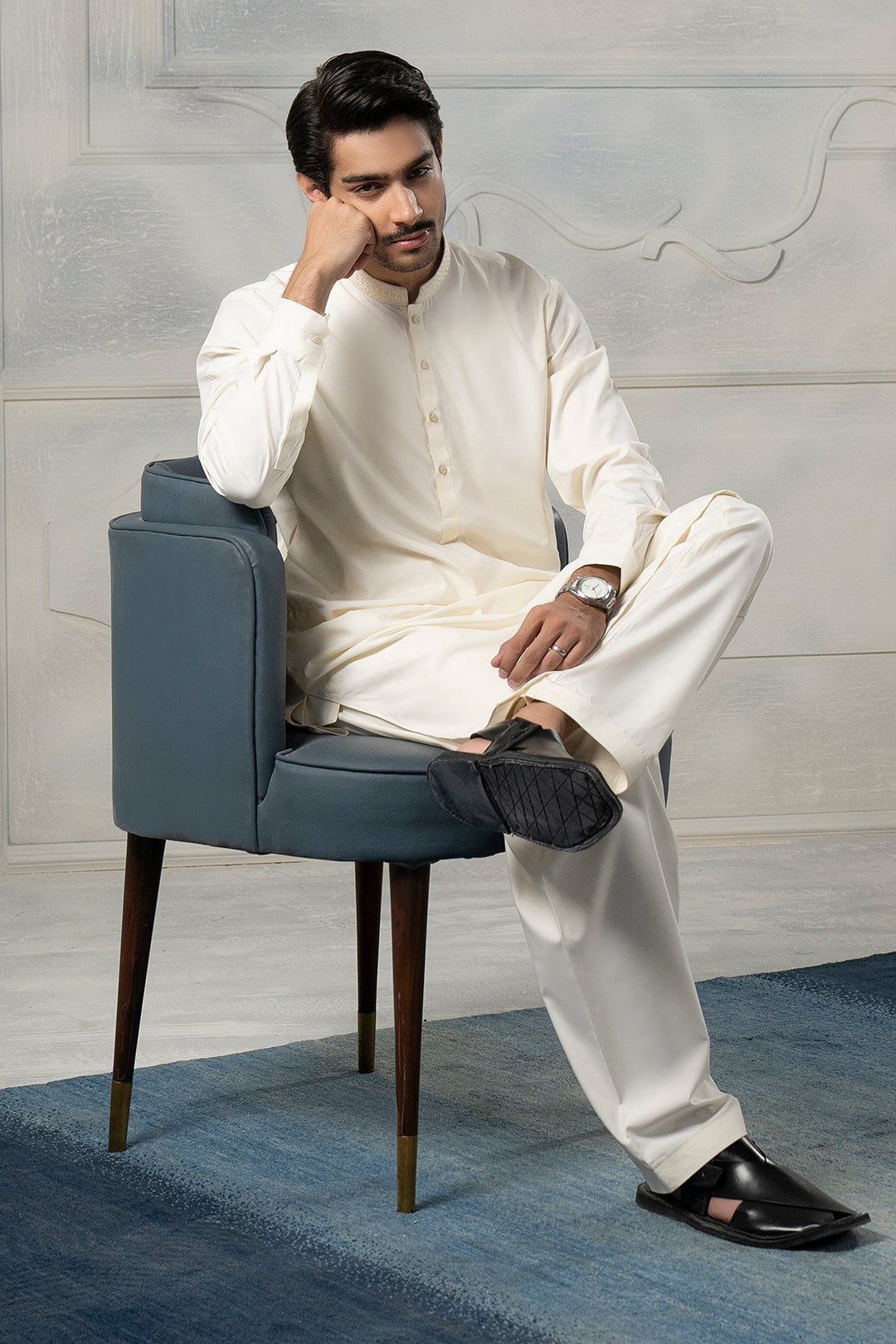 Off-White Bosky Shalwar Kameez (2-Piece) - Image 5