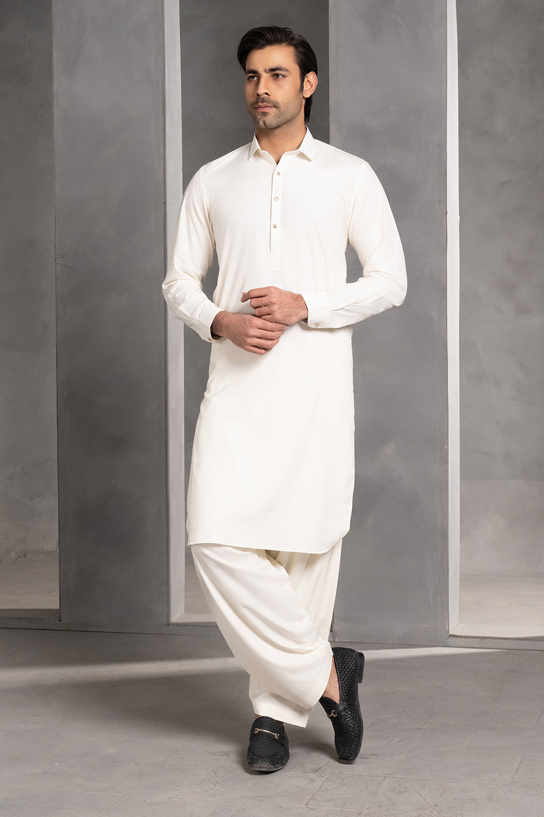 Off-White Bosky Fabric Shalwar Kameez (2-Piece) - Image 2