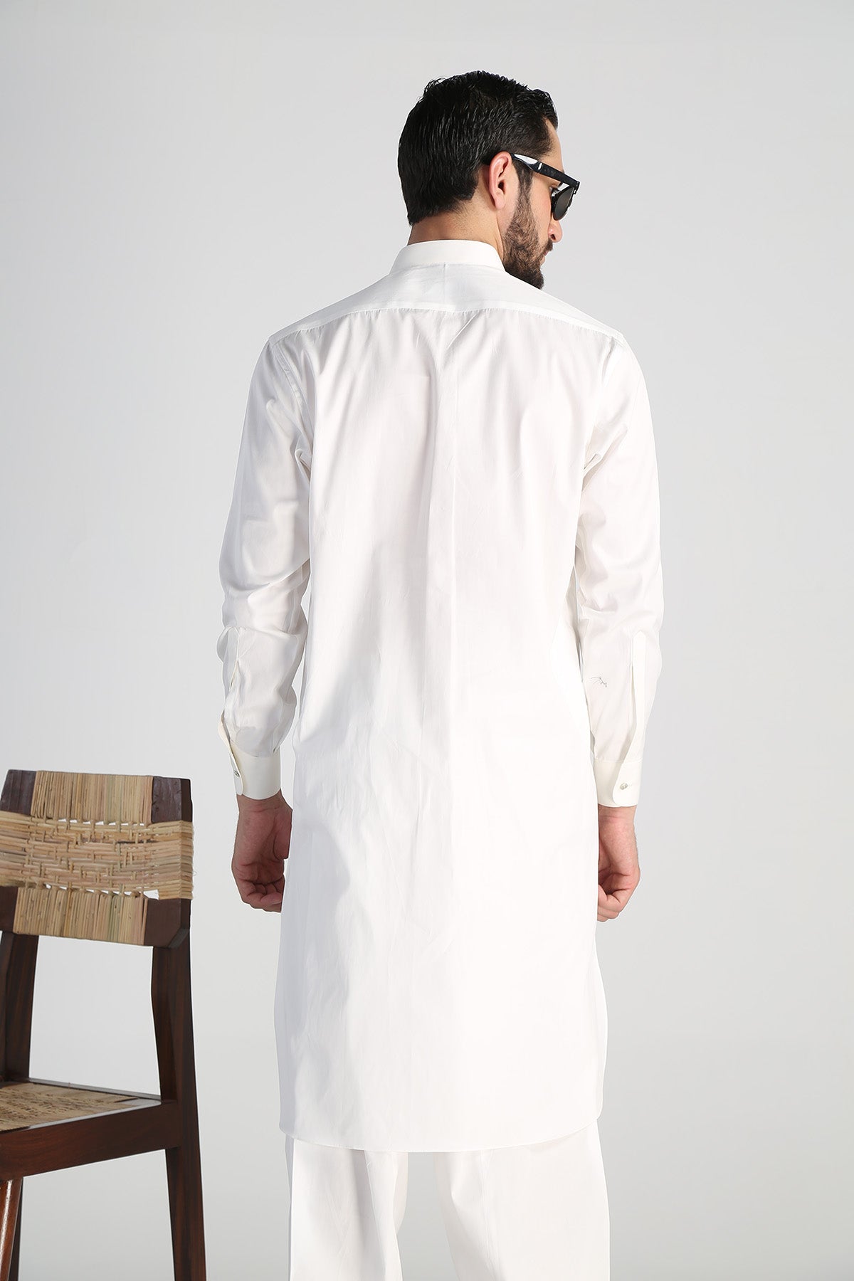 Off-White Cotton Band Collar Kameez Shalwar (2-Piece) - Image 3